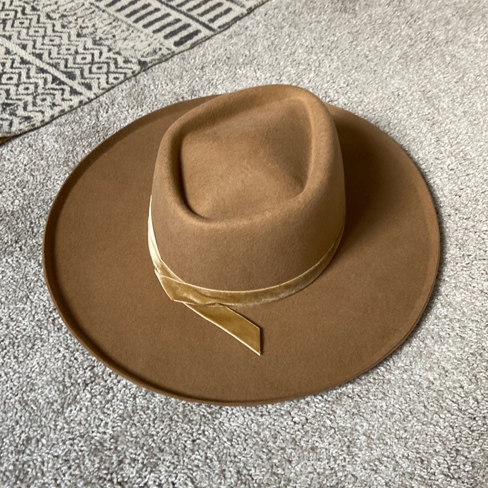 Lack of color rancher nwt
